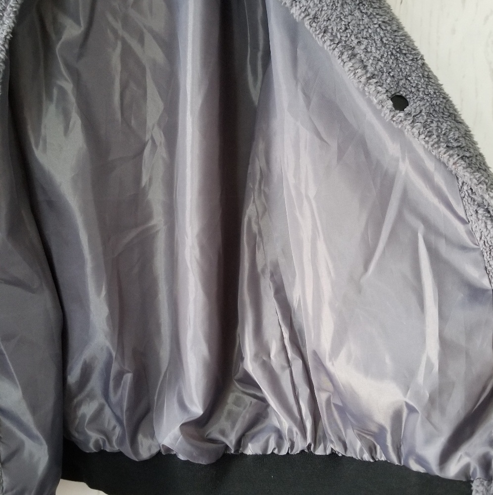 Original Deluxe Men's Varsity Sherpa Fleece Jacket - Picture 6 of 8